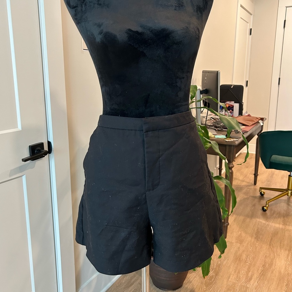 Mango Trouser Shorts High Waisted in Black Size 6